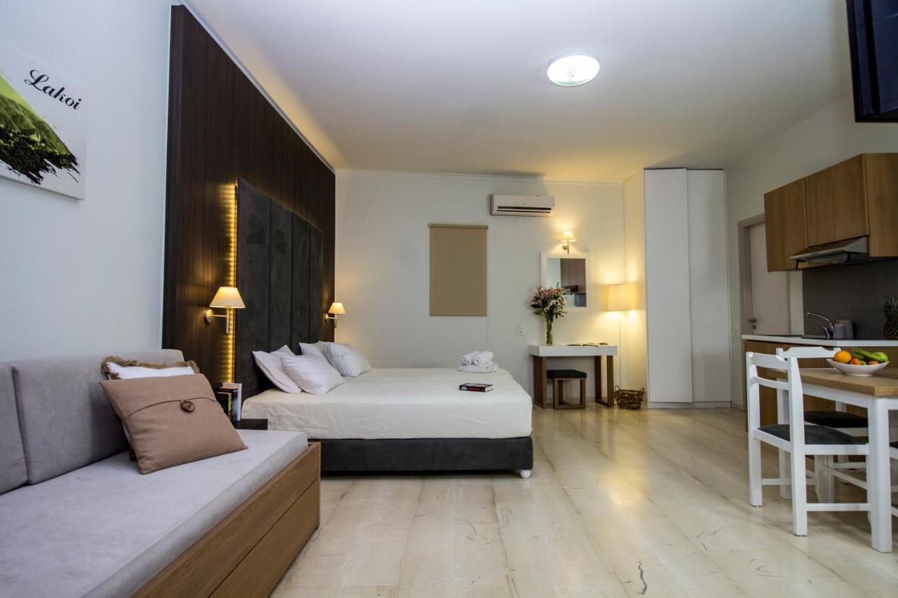 Elia Stalos Apartments Luaran gambar