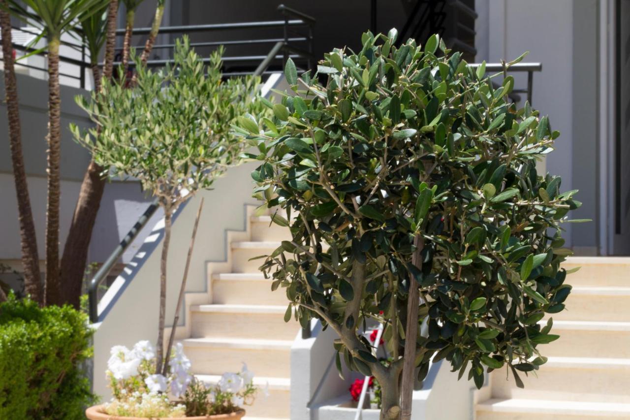Elia Stalos Apartments Luaran gambar