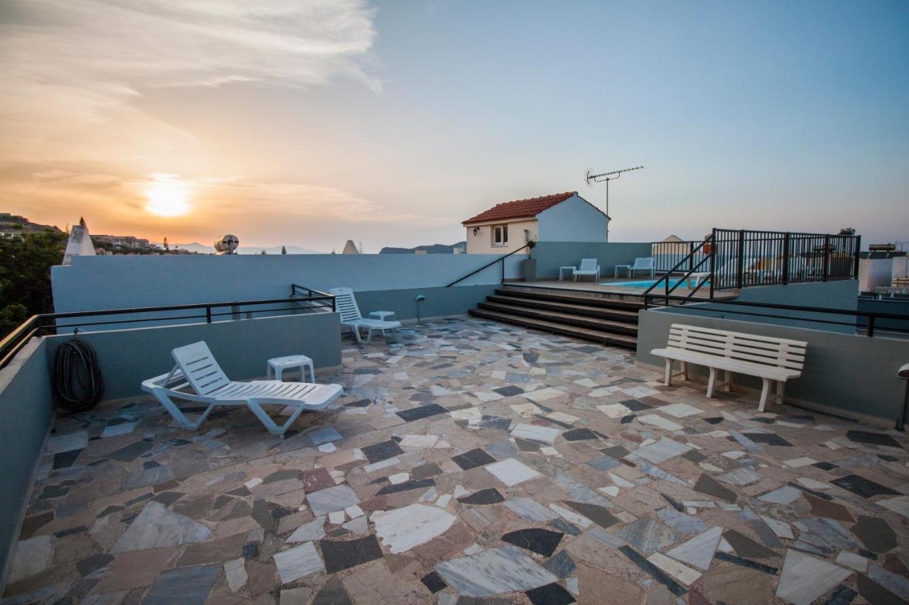 Elia Stalos Apartments Luaran gambar