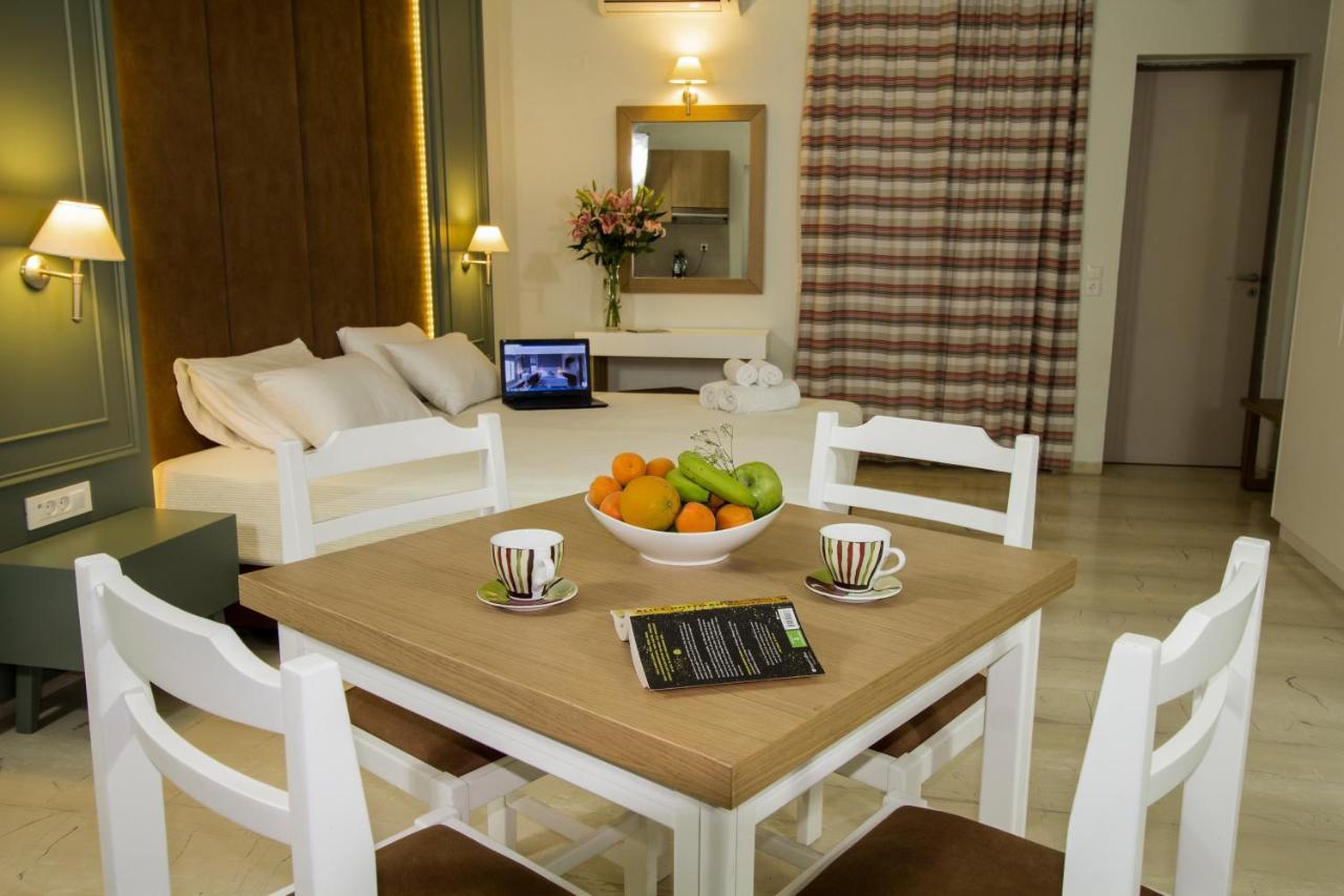 Elia Stalos Apartments Luaran gambar