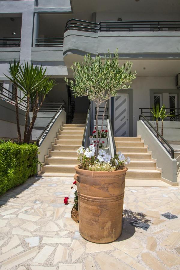 Elia Stalos Apartments Luaran gambar